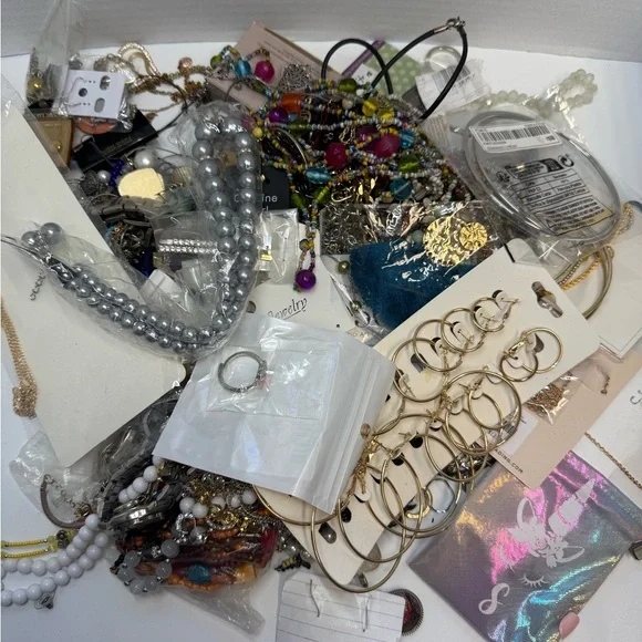 Reserved listing 5lb jewelry lot - Picture 2 of 2